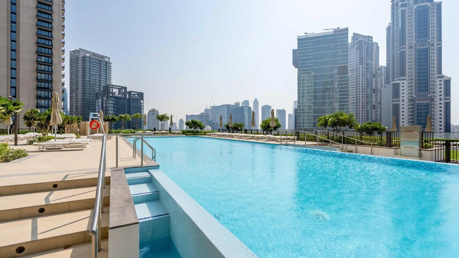 High-Rise & Boulevard View - 5-Min To Burj & Mall Dubai